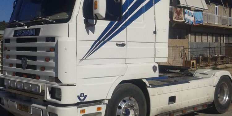 TAKHΣ ΓΑΛΑΝΟΠΟΥΛΟΣ, Αυτοκινητιστής: “Εχουμε υπερπληθυσμό σε φορτηγά!”