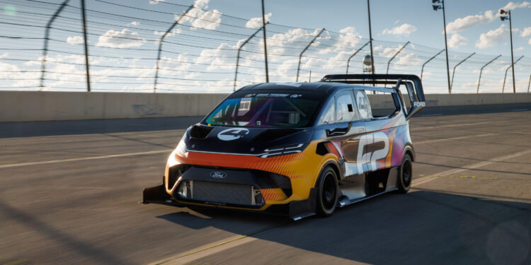 Race to the Clouds: Tο Ford SuperVan 4.2 θα αγωνιστεί στο 101ο Pikes Peak International Hill Climb