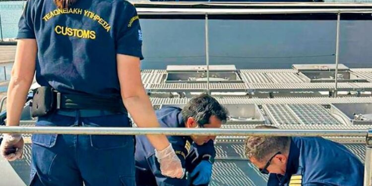 Τσάκωσαν βυτία με παράνομους διαλύτες βενζίνης