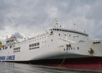 Tραυματισμός ναυτικού από φορτηγό στο πλοίο ΚΡΗΤΗ ΙΙ