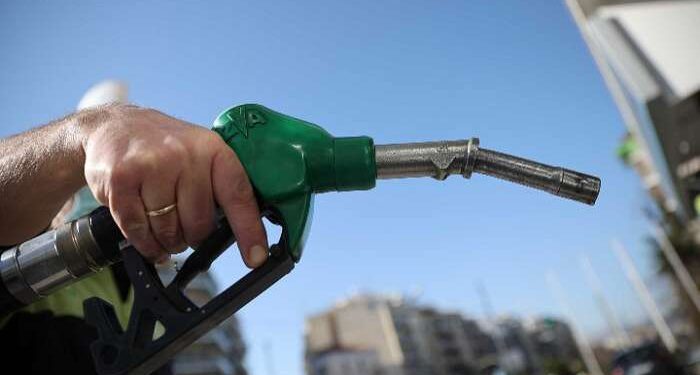 Εγκλωβισμένοι οι αυτοκινητιστές με τις νέες αυξήσεις στο ντίζελ – στο …Θεό το μεταφορικό κόστος!