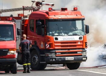 Βυτιοφόρο έπιασε φωτιά στο 45ο χλμ της εθνικής οδού Αθηνών – Κορίνθου