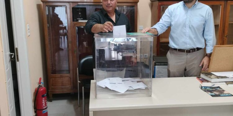 Επανεκλέγει ο Γιώργος Σταματόπουλος πρόεδρος του Σωματείου Φ.Δ.Χ Αιγίου “Ο Αγιος Κωνσταντίνος”