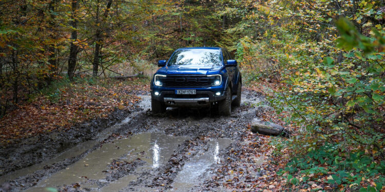 Το Ford Ranger Raptor συναρπάζει με τις δυνατότητές και τα προηγμένα χαρακτηριστικά του στο 4ο Raptor Trophy