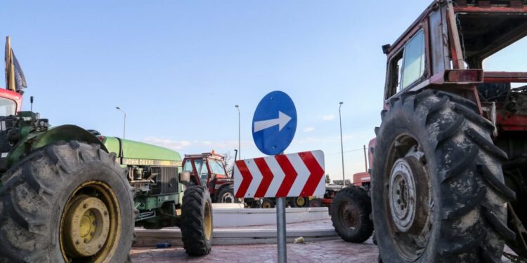 Έβρος: «Στοπ» των αγροτών σε φορτηγά από Τουρκία-Βουλγαρία