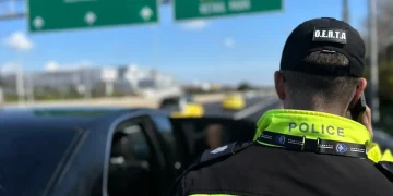 Τους τσίμπησε η Τροχαία: 42 παραβάσεις για υποκλοπή μεταφορικού έργου!