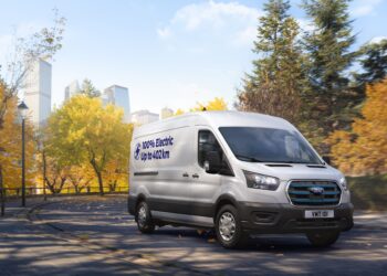 FORD E-TRANSIT/ Όταν η αυτονομία εκτοξεύεται για πολλά, πολλά δρομολόγια!