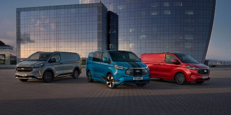 Το ολοκαίνουργιο, αμιγώς ηλεκτρικό E-Transit Custom της Ford Pro είναι έτοιμο να ενισχύσει την παραγωγικότητα των μικρών επιχειρήσεων