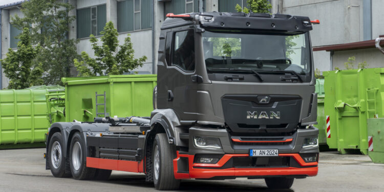 Μόλις επτά μήνες μετά την έναρξη των πωλήσεων: Σχεδόν 2.000 αιτήματα παραγγελιών για το νέο eTruck  