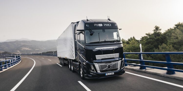 Volvo FH16/ Eπιτυγχάνει 5% καλύτερη οικονομία καυσίμου