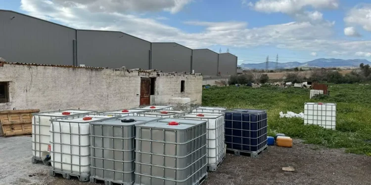 Εγινε καρφωτή: Σύλληψη για διακίνηση παράνομων καυσίμων