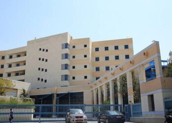 Οι διαφωνούντες και το …Μπαϊράκι