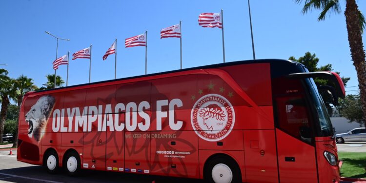 Αυτό είναι το νέο πούλμαν του Ολυμπιακού!