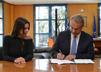 Υπογραφή  Προμήθειας 100 αρθρωτών αστικών οχημάτων 18 μέτρων, φυσικού αερίου (CNG)