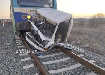 Κιλκίς: Νεκρός ο οδηγός του ημιφορτηγού που συγκρούστηκε με τρένο