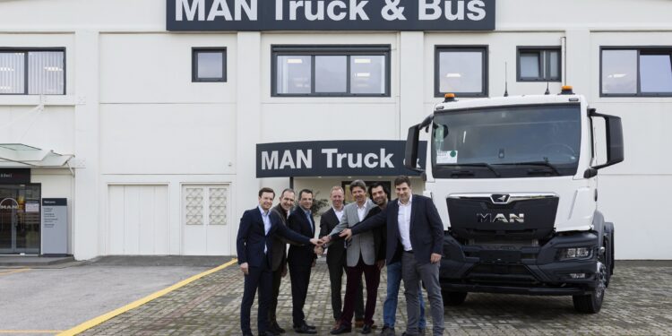 KOSMOCAR Α.Ε.: Ολοκληρώθηκε η εξαγορά της MAN Hellas Truck & Bus S.A. ενισχύοντας περαιτέρω τη συνεργασία με την Volkswagen AG
