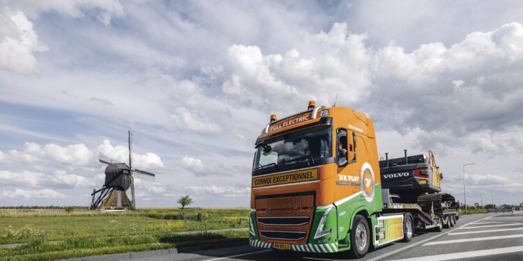 Η Volvo φτάνει σε σημαντικό ορόσημο με 5.000 ηλεκτρικά φορτηγά παγκοσμίως