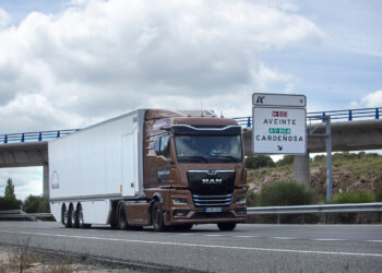 Ρεκόρ αποδοτικότητας: Το MAN TGX με κινητήρα D30 PowerLion εντυπωσιάζει τον ευρωπαϊκό Τύπο