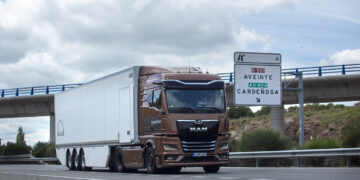 Ρεκόρ αποδοτικότητας: Το MAN TGX με κινητήρα D30 PowerLion εντυπωσιάζει τον ευρωπαϊκό Τύπο