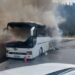 Κέρκυρα: Tουριστικό λεωφορείο με 50 επιβάτες τυλίχθηκε στις φλόγες