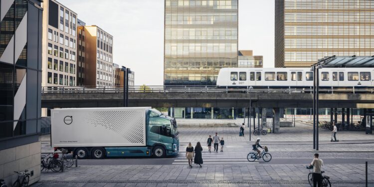 Πέντε αστέρια ξανά για τη Volvo Trucks στο Euro NCAP