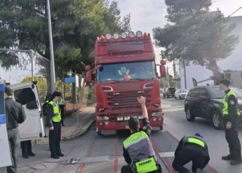Ελεγχοι σε φορτηγά: Ελέγχθηκαν 197 και βεβαιώθηκαν 614 παραβάσεις 