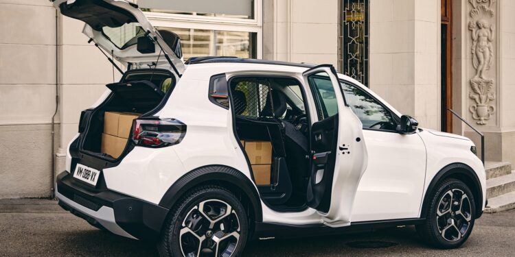 Η Citroen καταγράφει αύξηση 122,9% στις ταξινομήσεις ελαφρών επαγγελματικών